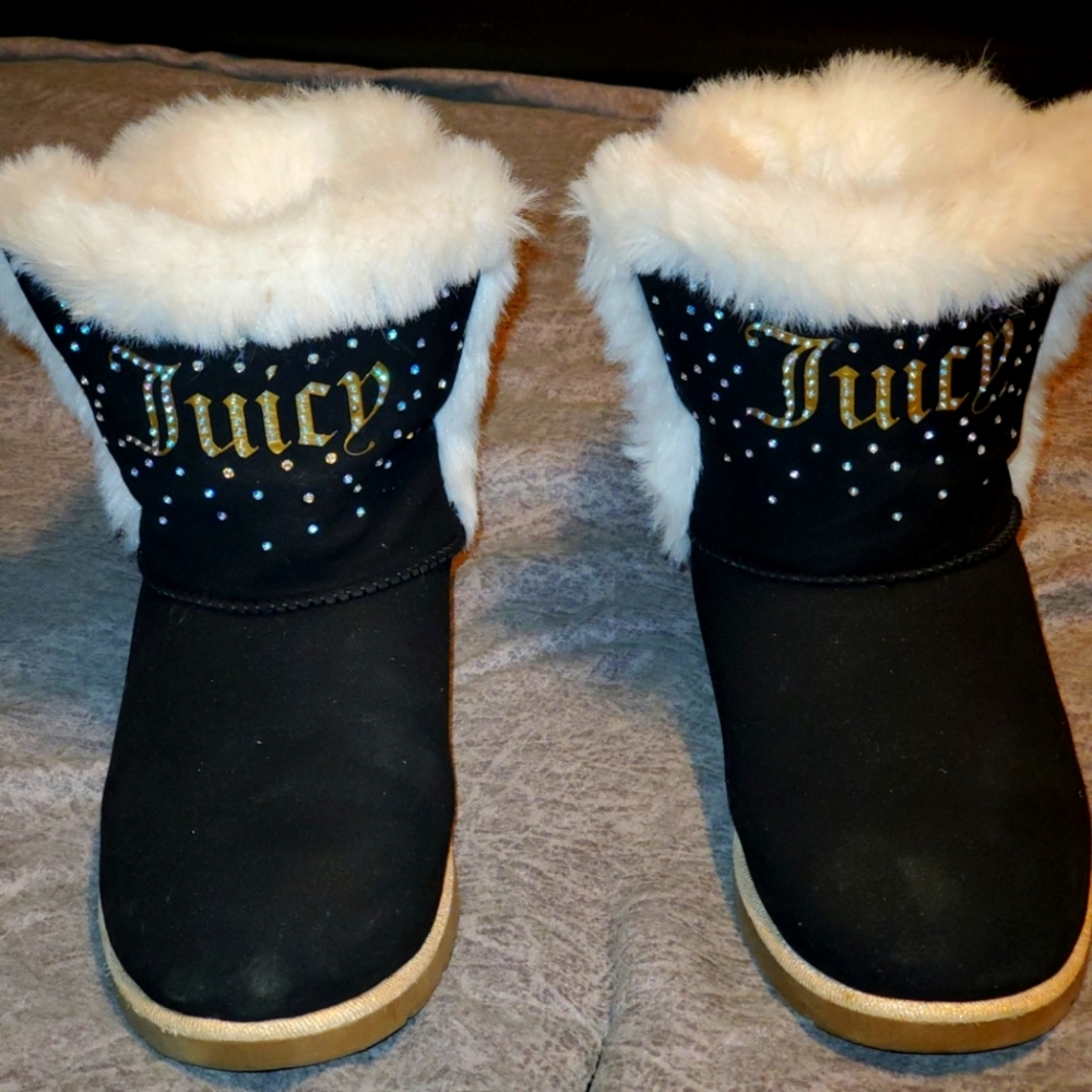 Youth size 4 juicy catoure boots black white and gold
